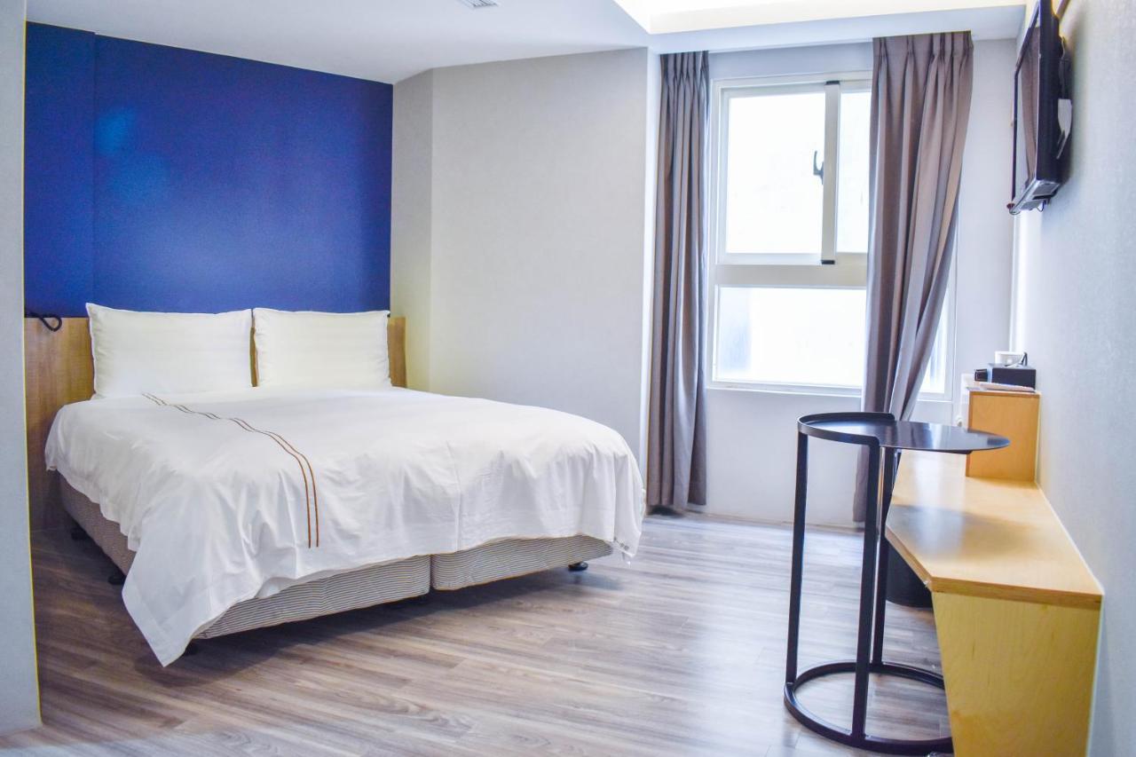 Talmud Business Hotel - Zhongshan Тайджун Екстериор снимка