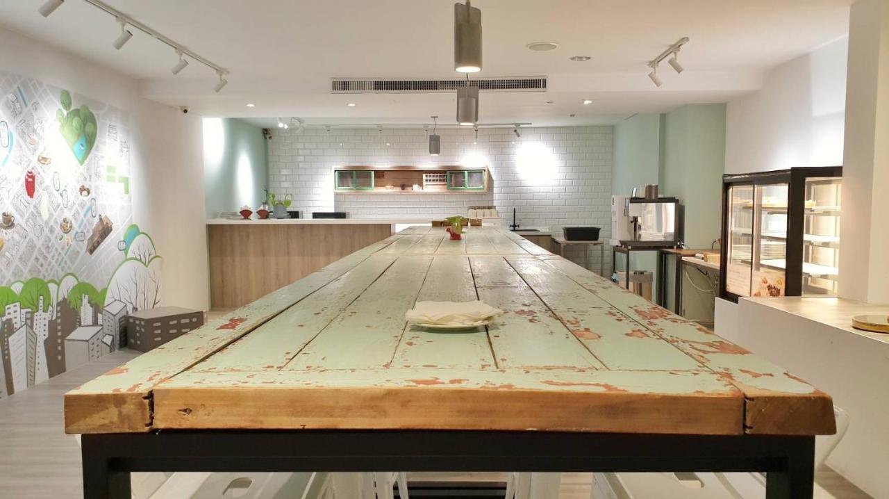 Talmud Business Hotel - Zhongshan Тайджун Екстериор снимка