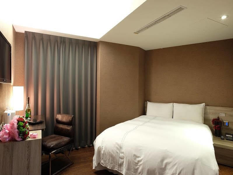 Talmud Business Hotel - Zhongshan Тайджун Екстериор снимка