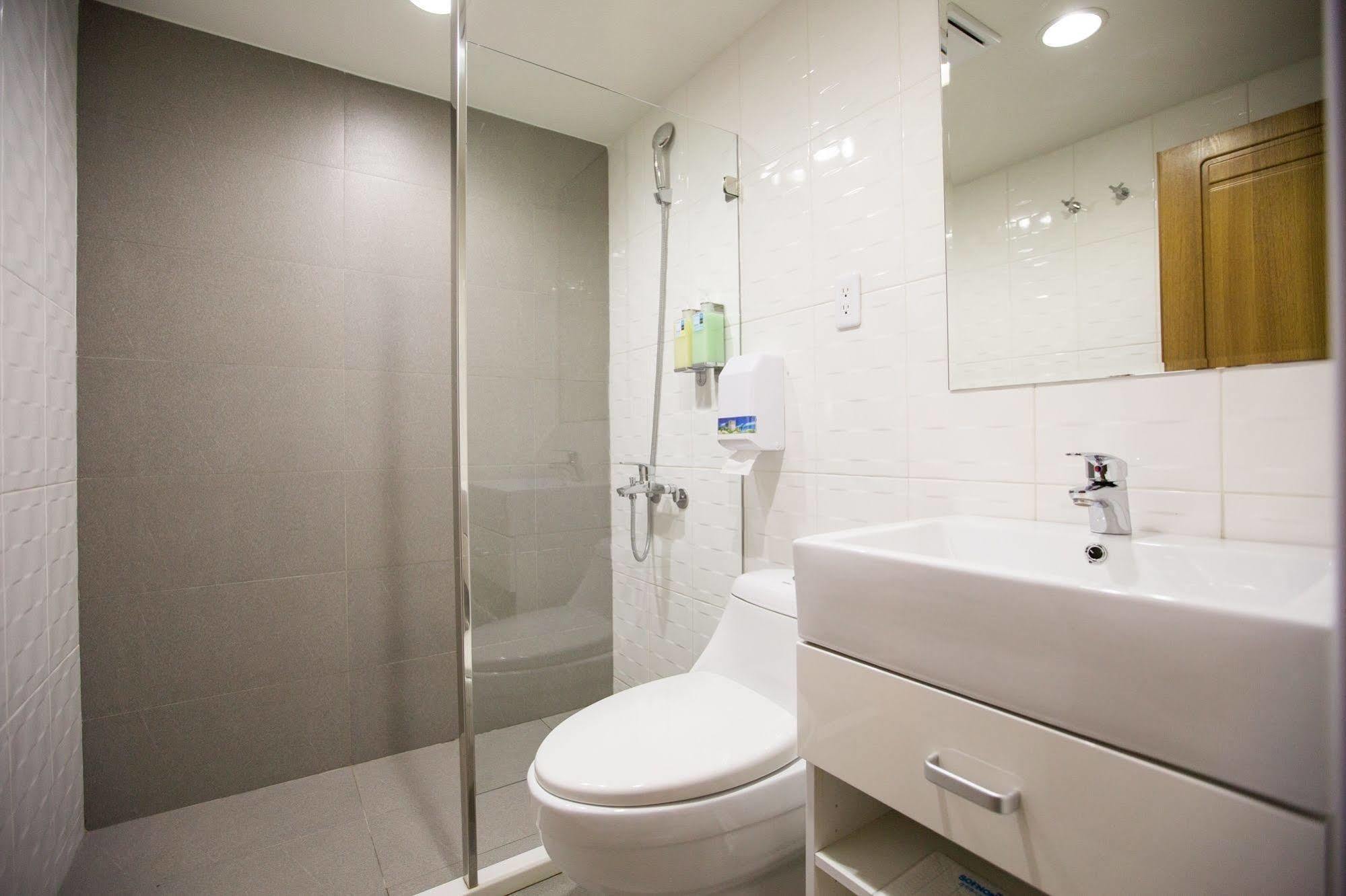 Talmud Business Hotel - Zhongshan Тайджун Екстериор снимка